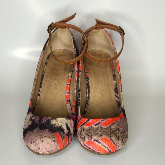 Print Cork Wedges with Ankle Strap - Picture 2 of 7